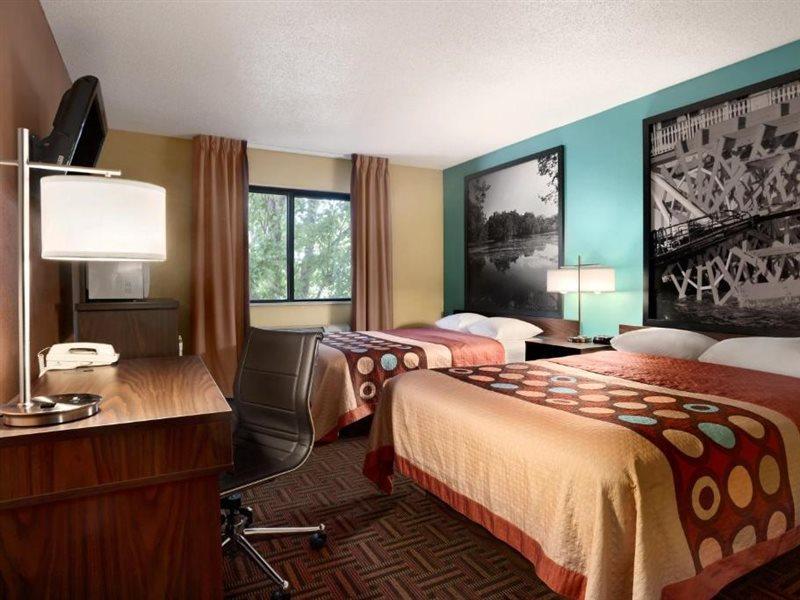Super 8 By Wyndham Peoria Motel Luaran gambar