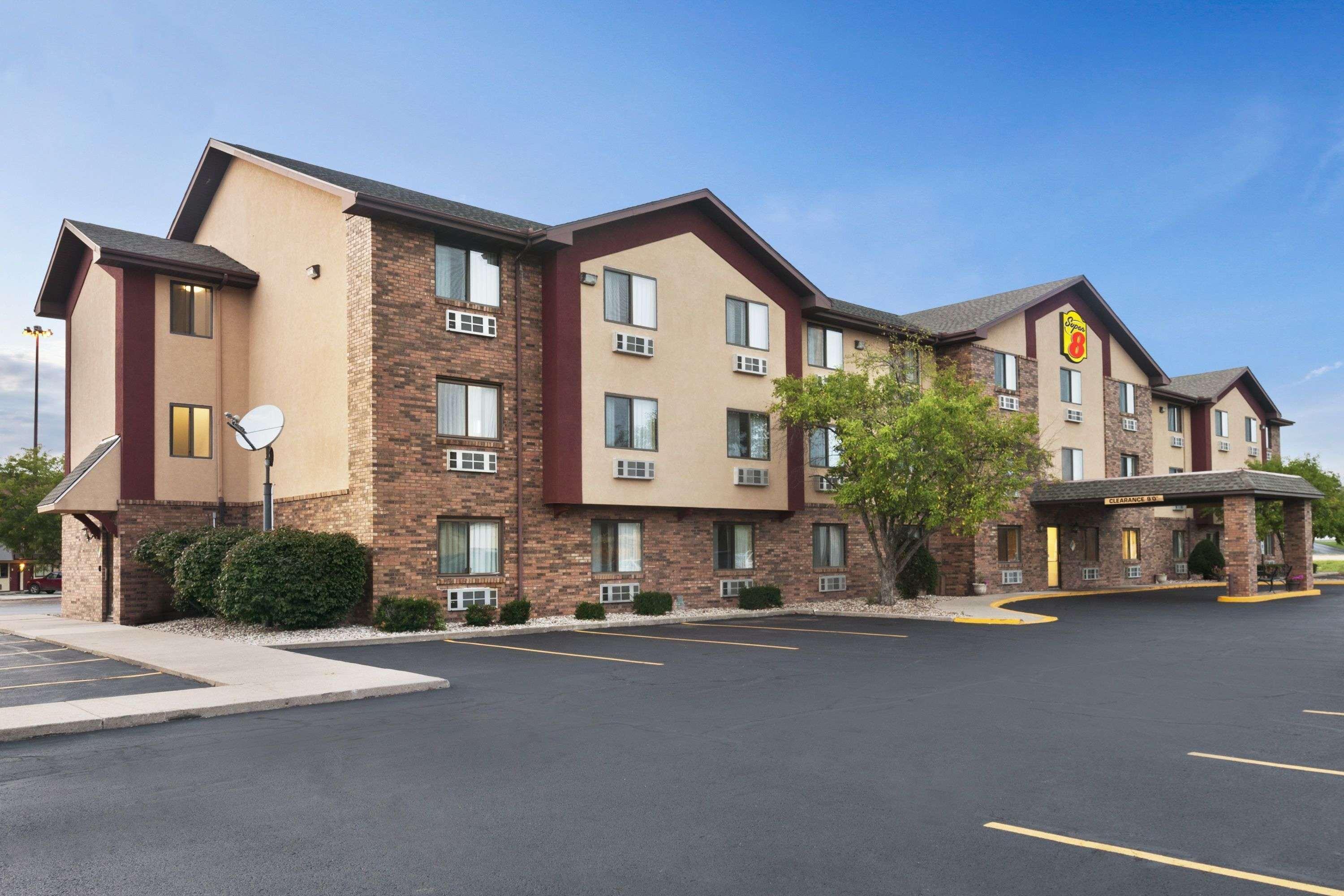 Super 8 By Wyndham Peoria Motel Luaran gambar